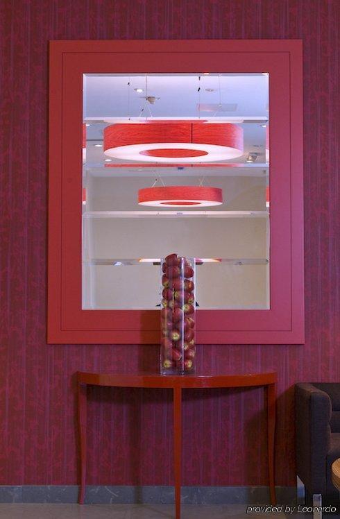 Gare De L'est, An Ihg 4* París